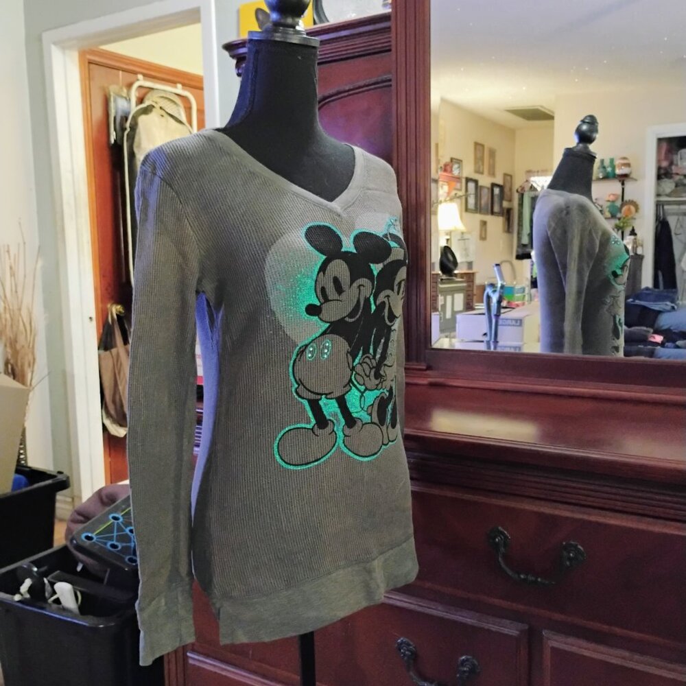 Gray Long Sleeve Knitted V-Neck Top with Mickey & Minnie Print - Picture 5 of 7